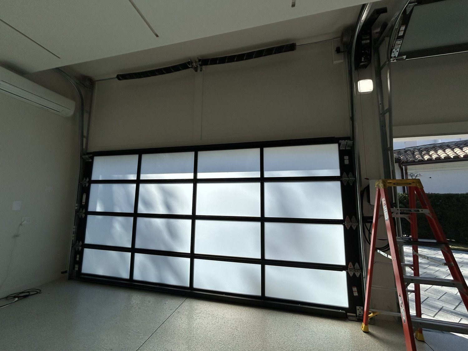 LGC Garage Doors website screenshot